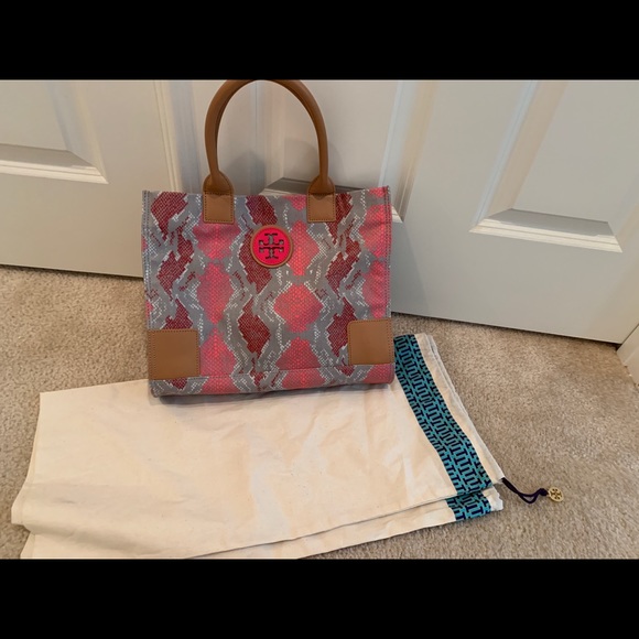 Leather and Canvas Satchel - Picture 7 of 8